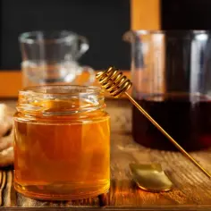 100 ml miodu ile to łyżek? Prosty sposób na precyzyjne odmierzanie miodu